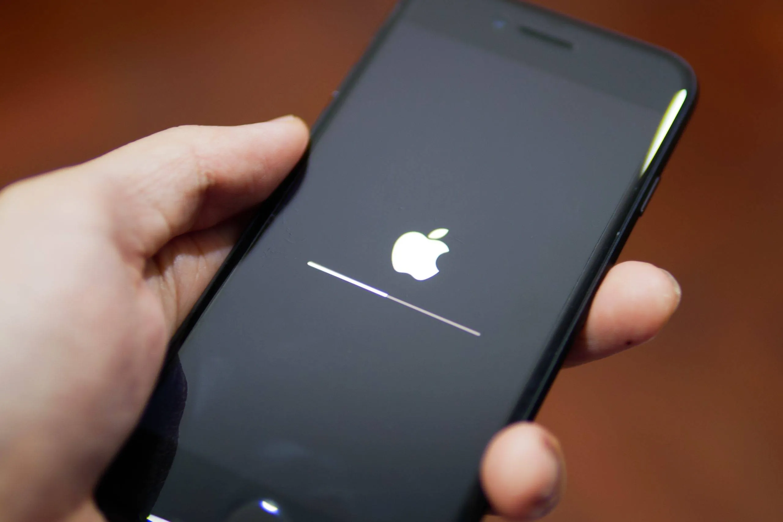 Wie installiere ich ein Software-Update auf meinem Handy?